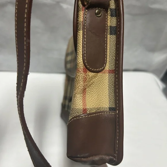 Vintage Burberry Beige and Brown Plaid Crossbody Bag - Picture 7 of 16